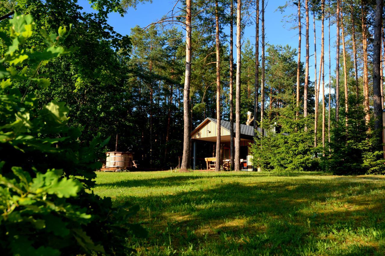 Pusu Takas Hotel Andrioniskis Exterior photo